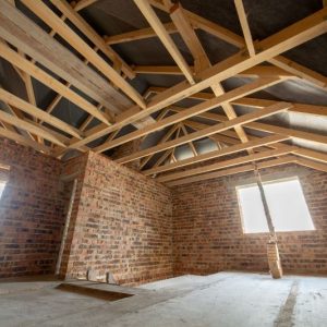 Dachgeschoß-entkernt